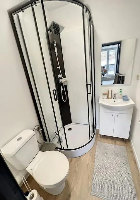 Апартаменты Station 173 D Bruxelles-Charleroi-Airport 0*, Шарлеруа